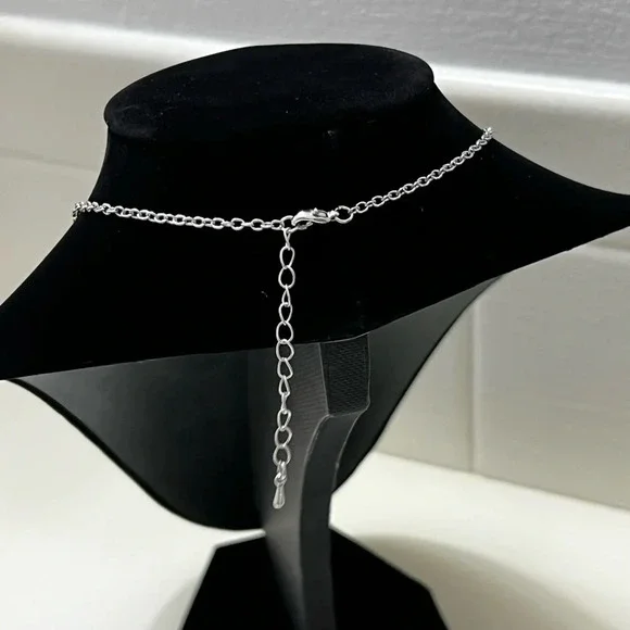 “A piece of my heart lives in heaven" necklace - Picture 8 of 8